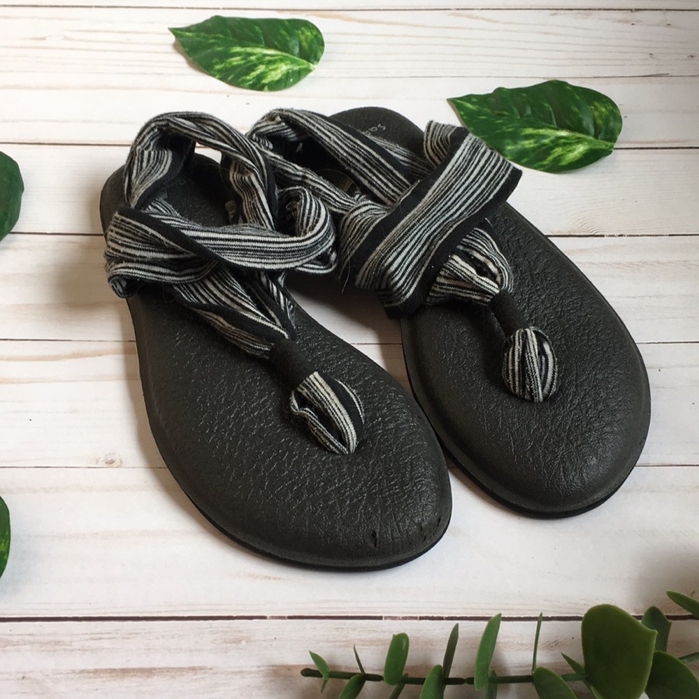 Sanuk sandals